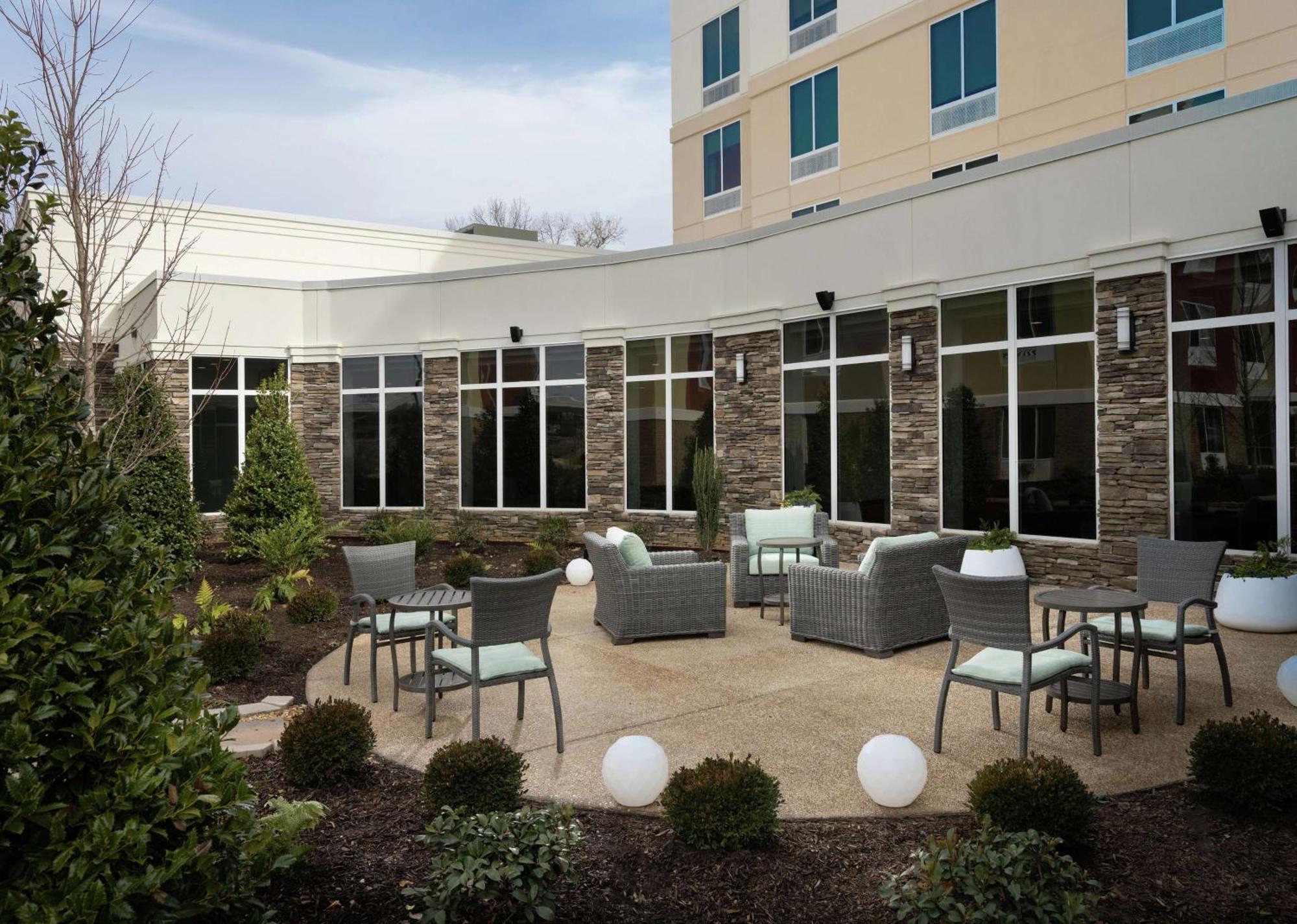 Hilton Garden Inn Olive Branch, Ms Buitenkant foto